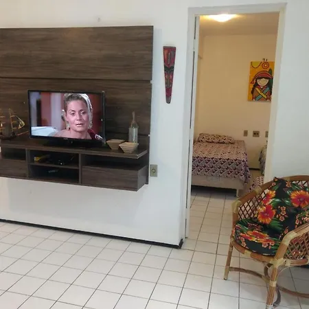 Ap por temporada com 2 quartos e uma suíte , excelente área de lazer, Praia do Futuro, condomínio Cartier-Fortaleza-2