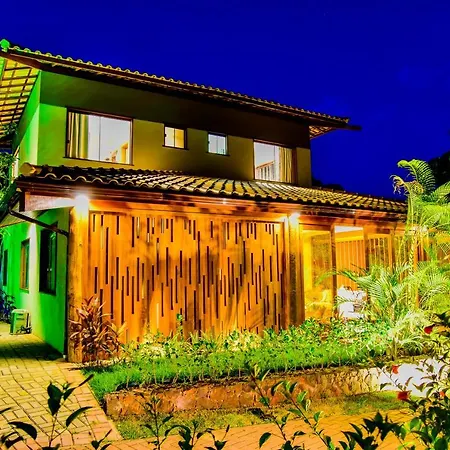 Casa de Alto Padrão 6 Suítes-3