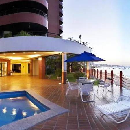 Iate Plaza Beiramar Fortaleza App1006-3