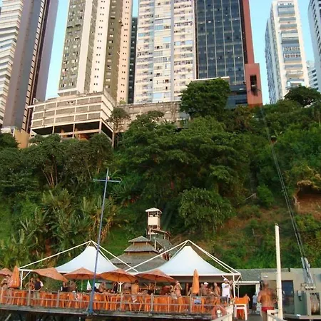 VICTÓRIA MARINA FLAT - vista avenida-2