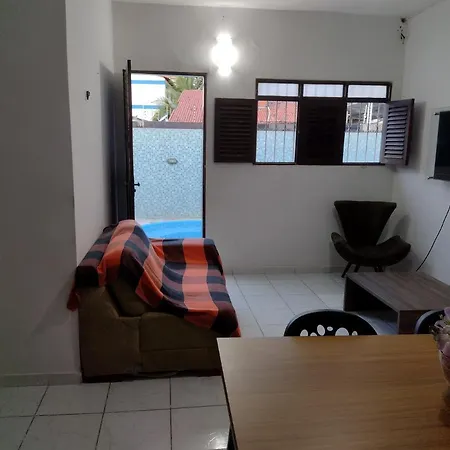 Casa Com Piscina Confortavel E Perto De Tudo-3