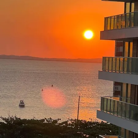 Belo Ap Vista Mar Farol da Barra vaga privativa-2
