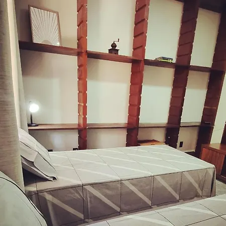 Lugar Encantador Com Piscina E Churrasqueira.-2