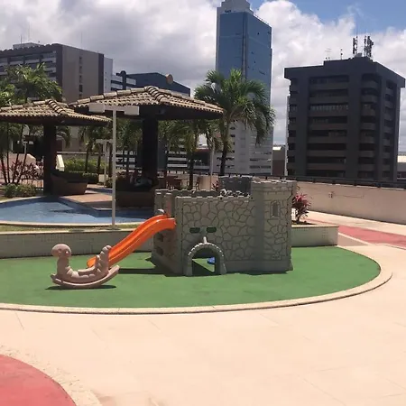 Flat Climatizado, Com Piscina E Academia No Coracao Comercial De Salvador-2