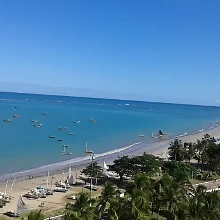 NA BEIRA MAR DE PAJUCARA- EDIF NEO- APARTAMENTO QUARTO E SALA - TEM VARANDA - VISTA LATERAL DO MAR - RUA JULIO PLECH FILHO 60 ESQUINA COM AVENIDA DOUTOR ANTONIO GOUVEIA - CONSUMO ELETRICO É PAGO No CKECK-OUT 1KWH É 1,35 REIAS - ANDAR 6-2