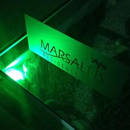 Marsallis Praia Jr 406-3