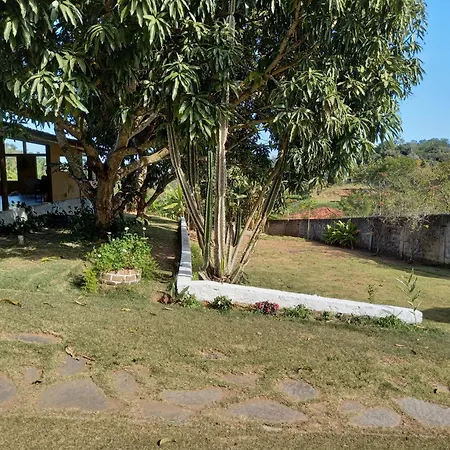 CASA DA MONTANHA na Chácara Paraíso-3