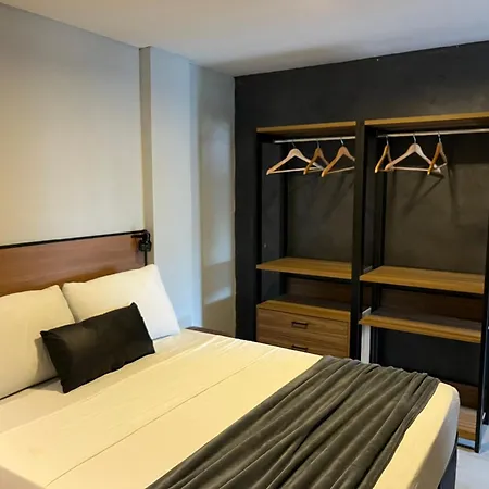 Apto Economico 2 Quartos Em Praia-3