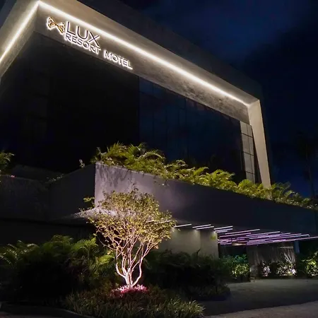 Lux Resort Motel-2