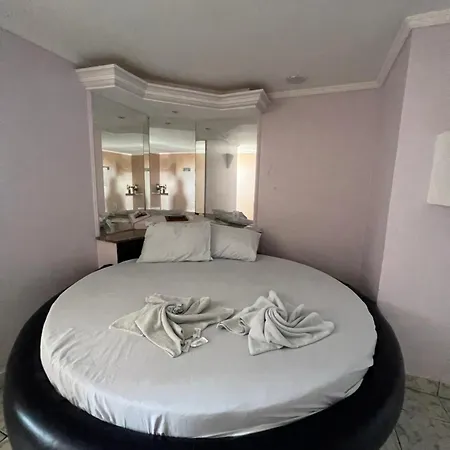 Hotel Paradise-2