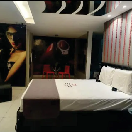 Shop Motel-2