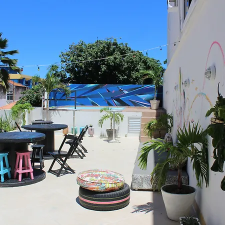 Farol Da Barra Suites E Hostel-3