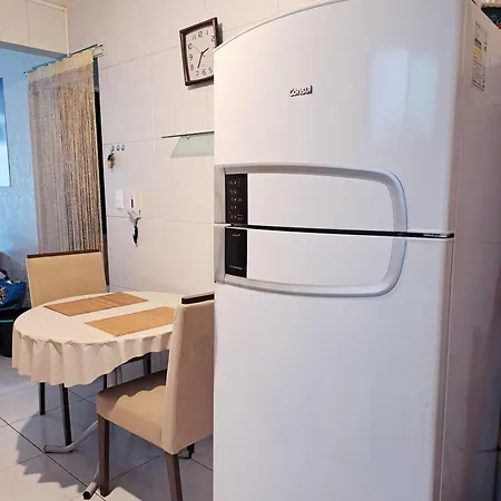 Quarto Individual Para 3 Pessoas Em Ap Compartilhado-2