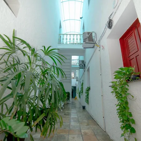 Hotel Villa Real-3