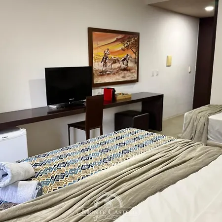Hotel Fazenda Monte Castelo-2