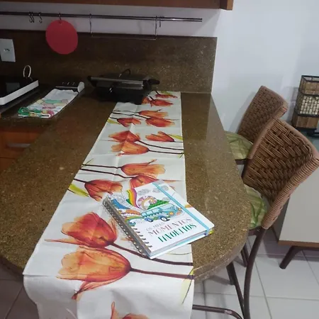 Estúdio Marulhos, equipado, com varanda e vista de mar-2