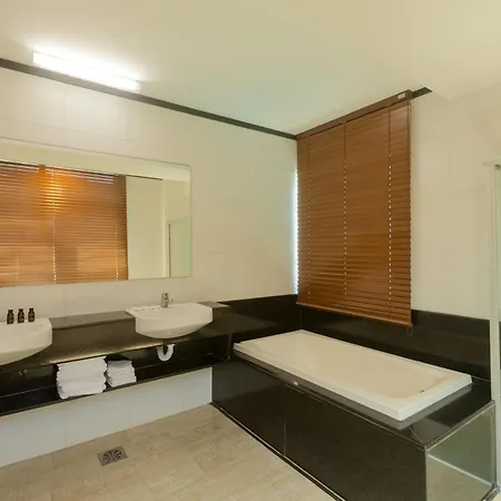 Ritz Lagoa Da Anta Hotel & Spa-3