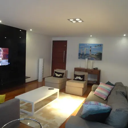 Luxury 3 Bedroom Apartment - Barra-2