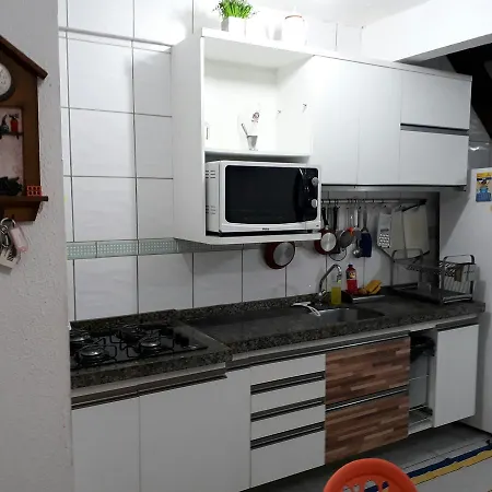 Casa 2 Quartos Mobiliada Cambeba - Com Garagem-3