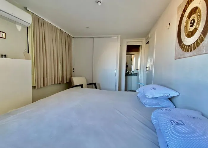 Apartamento vista mar, 2 Suítes, WC Social,2 vagas Fortaleza  aceita animais de estimação