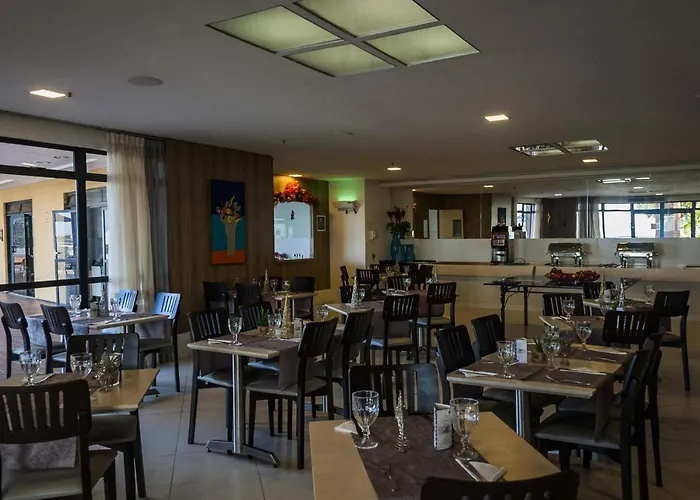Iate Plaza Hotel 402 Fortaleza  aceita animais de estimação