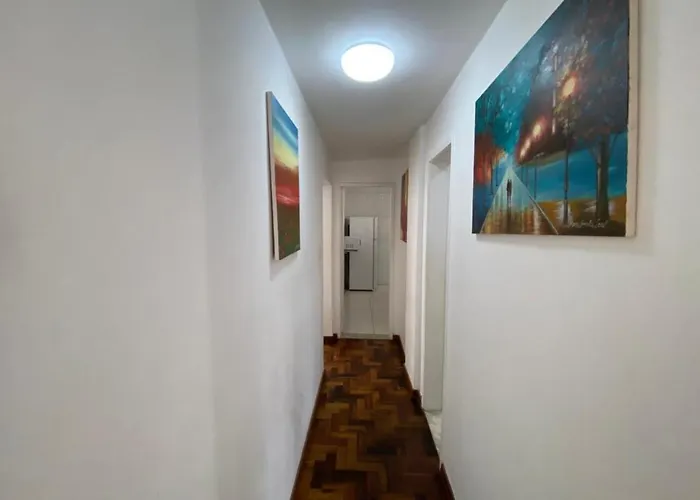 Apartamento Barra 3 Quartos Ar Split e Wi-Fi para até 12 pessoas Salvador de Bahía