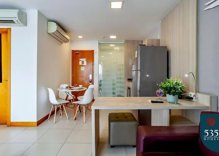 Linda Suite Com Cozinha Compacta Em Regiao Central Salvador