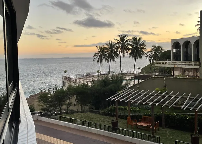 Apartamento Beira Mar Localizado No Ondina Apart Salvador