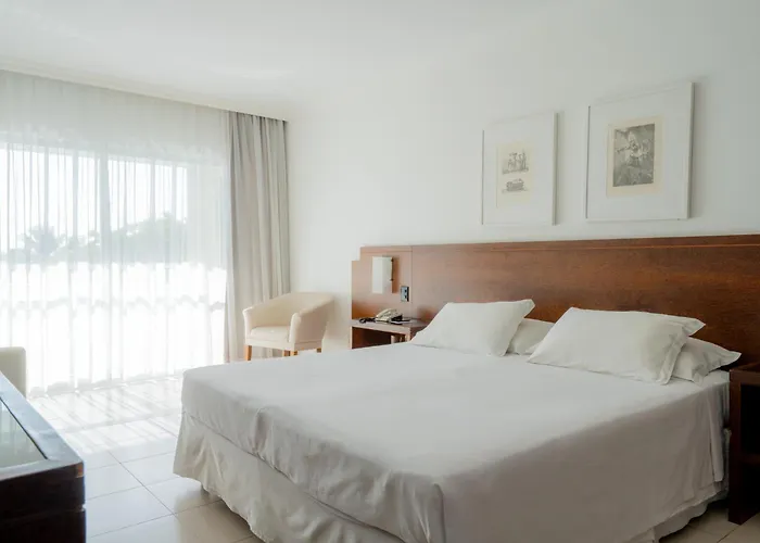 Bahia Plaza Hotel Busca-Vida