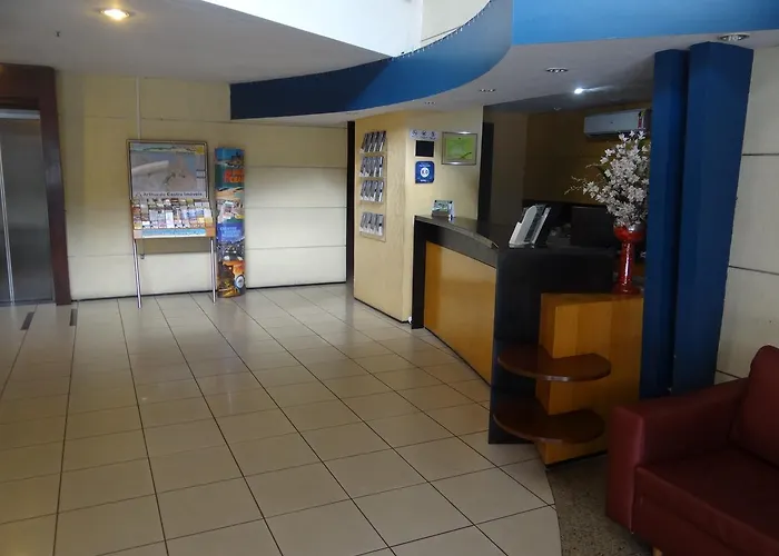 Apartamento Em Andar Alto Com Vista Mar Meireles Fortaleza  aceita animais de estimação